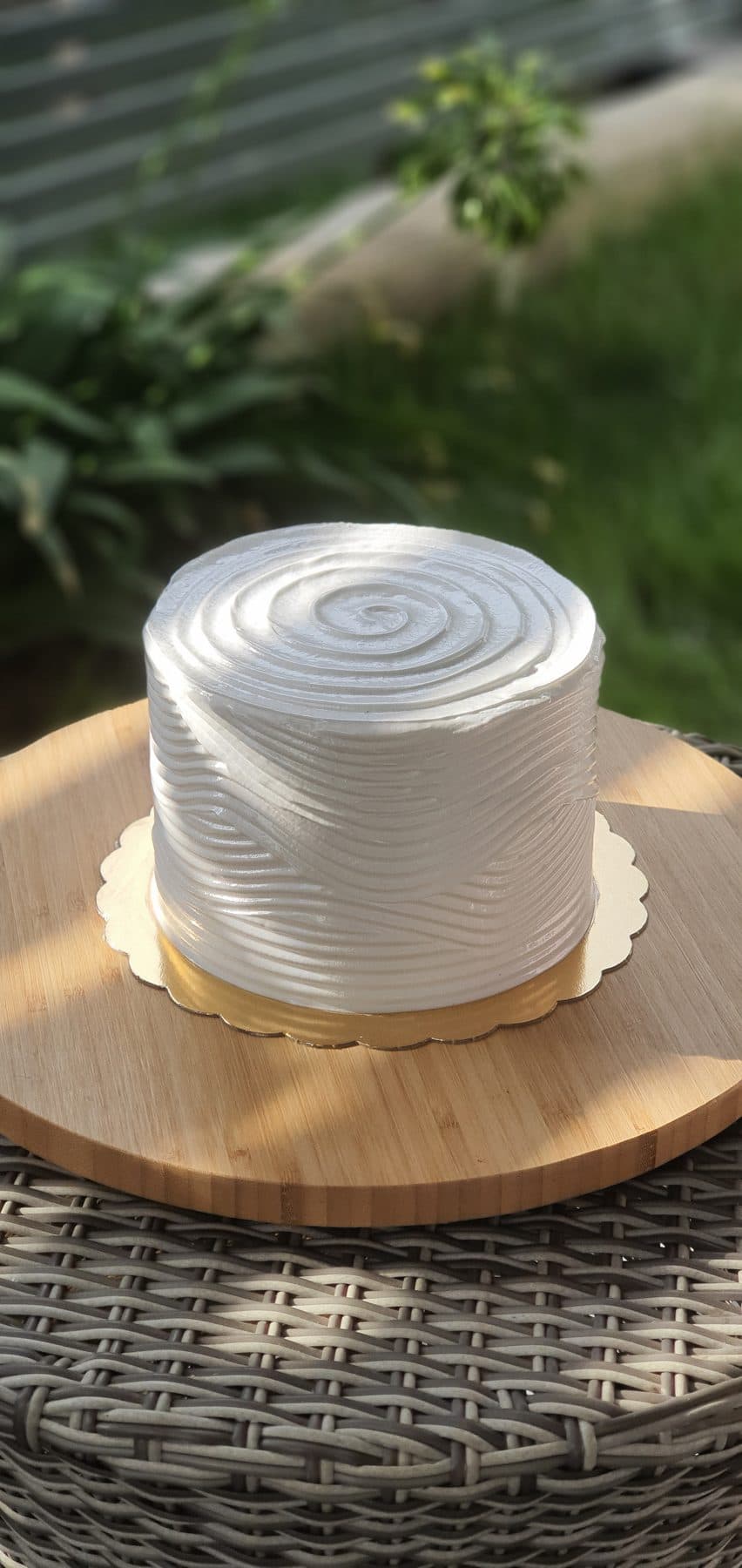 Tarta sin gluten y sin azúcar, buttercream blanco texturizado